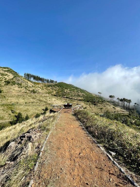 ホテル Mountain Eco Shelter 2 フンシャル エクステリア 写真